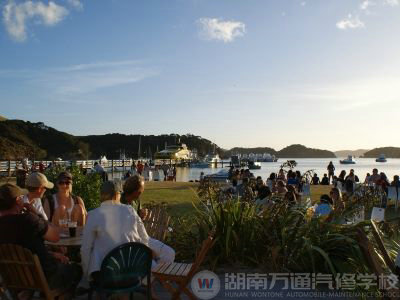 烏魯普卡普卡島夏季音樂(lè)會(huì)的游人