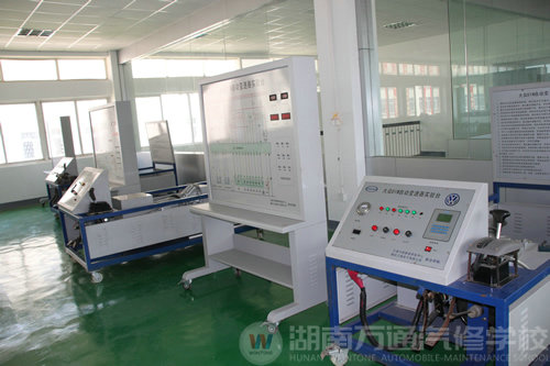 湖南萬通汽車學校，硬件設施