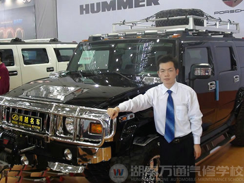 我院學生及教師代表參加湖南汽車博覽會
