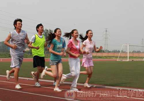 快樂學習，感受湖南萬通汽修大學