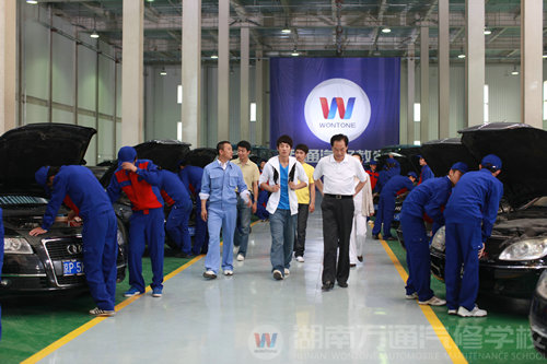 中國職業教育與汽車行業發展對接