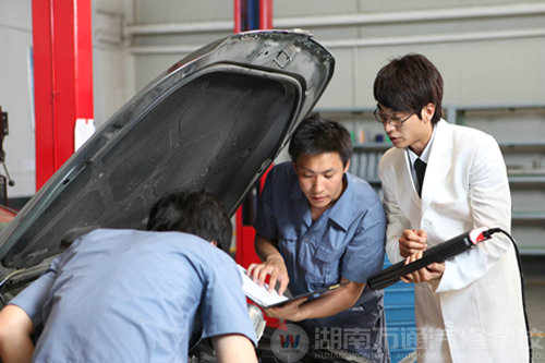 湖南萬通汽車學校高技能玩轉(zhuǎn)職場