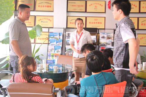 父子齊上陣選專業