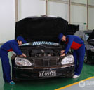 撞上豪車傷不起 汽修行業將來一定火有木有？