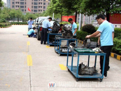 湖南萬通學子在技能比賽中不斷促進水平