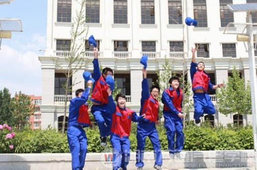 萬通學(xué)子通過技能改寫命運