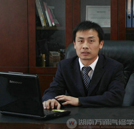 甘為人梯 樂教敬業—記湖南萬通優秀教師張偉