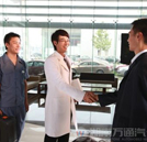 網易教育訊 “因為我已置身最低，所以我的每一