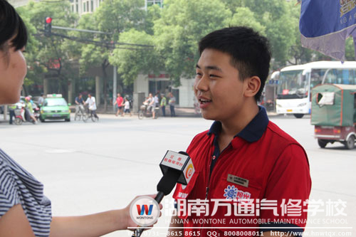 電視臺采訪萬通志愿者服務(wù)