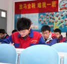 湖南萬通學子積極應對期末考試