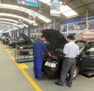 考場上游刃有余 湖南萬通學子參加汽車維修工中級證考試