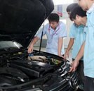 專業設置緊跟市場需求 促使學生就業“一路綠燈”