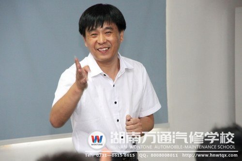 闞教授與老師們共同汽車新技術帶來的新變化