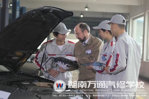 湖南萬通打造學子專業“硬實力”
