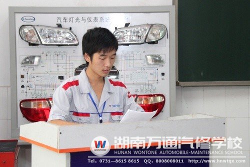 學(xué)生代表吳國強(qiáng)表達(dá)了立志成才的決心！