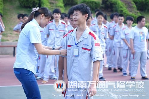 班主任與學子們一起同歡樂！