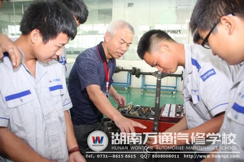 老師手把手教學，讓學生理解透徹，掌握真正技能