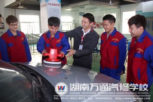 郝老師與學生相處融洽，學生實踐起來也是得心應手