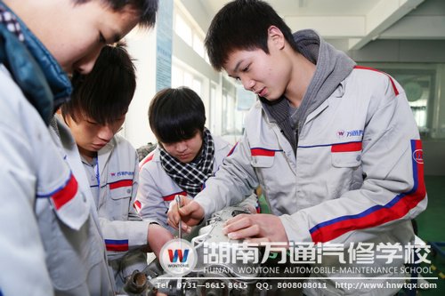 湖南萬通傳授學子實實在在的技術