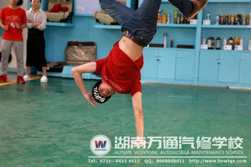 此等精彩，當(dāng)然要在晚會(huì)上好好看看了