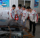 汽車改裝新進展：法拉利跑車顯雛形 報廢桑塔納等待蛻變