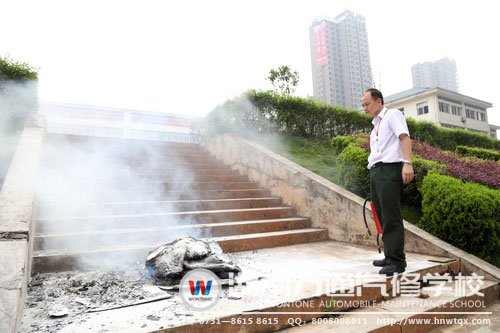 掌握必備的消防安全知識，滅火其實并不難