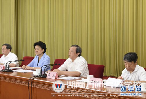全國職業教育工作會議在北京召開。中共中央政治局委員、國務院副總理劉延東，中共中央政治局委員、國務院副總理馬凱出席會議并講話