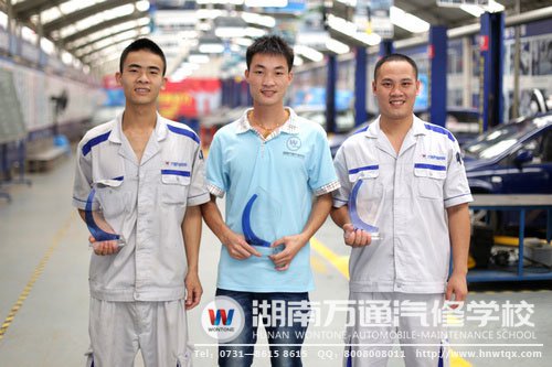 我們?yōu)闃s譽(yù)而戰(zhàn)，滿(mǎn)載而歸
