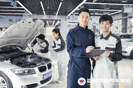 2022春季學(xué)位預(yù)訂 | 湖南萬(wàn)通&天貓養(yǎng)車定向班