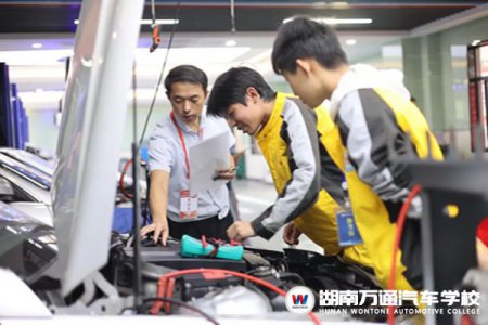 【重要資訊】 教育部最新權威解讀：職業教育不是“低層次教育”，更不是“淘汰教育”