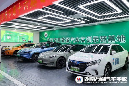注意！2023秋季學期學籍注冊正式啟動，抓緊時間趕緊來校辦理手續