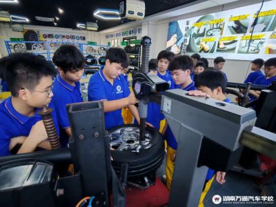 金九銀十季成年人學(xué)什么技術(shù)好?推薦這5種!